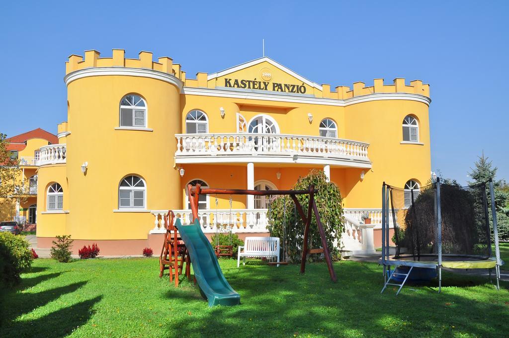 מלון Hajdúszoboszló Kastely Panzio מראה חיצוני תמונה